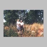 010-1004 Damerau 1996, Walter Hoff mit Ehefrau. Hier stand sein Elternhaus.jpg